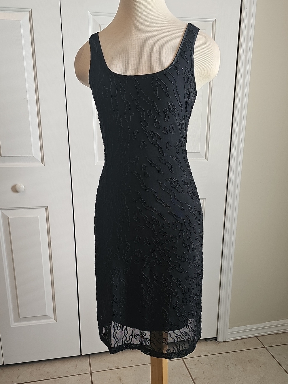 Sue Wong Black Beaded Textured Sleeveless Midi Coctail Dress. Sz XS